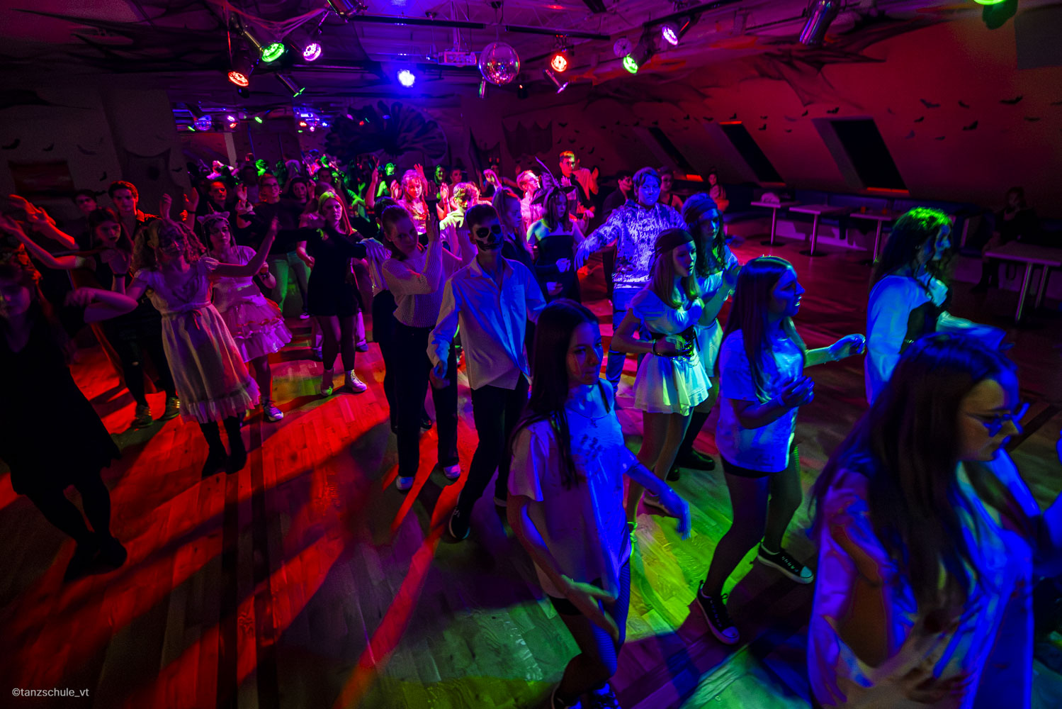 20251025 Halloween Tanzparty 9220